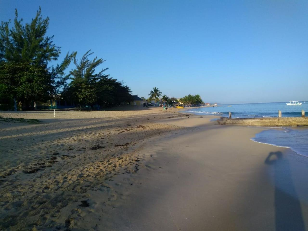 Modrians Bed and Breakfast Runaway Bay Buitenkant foto